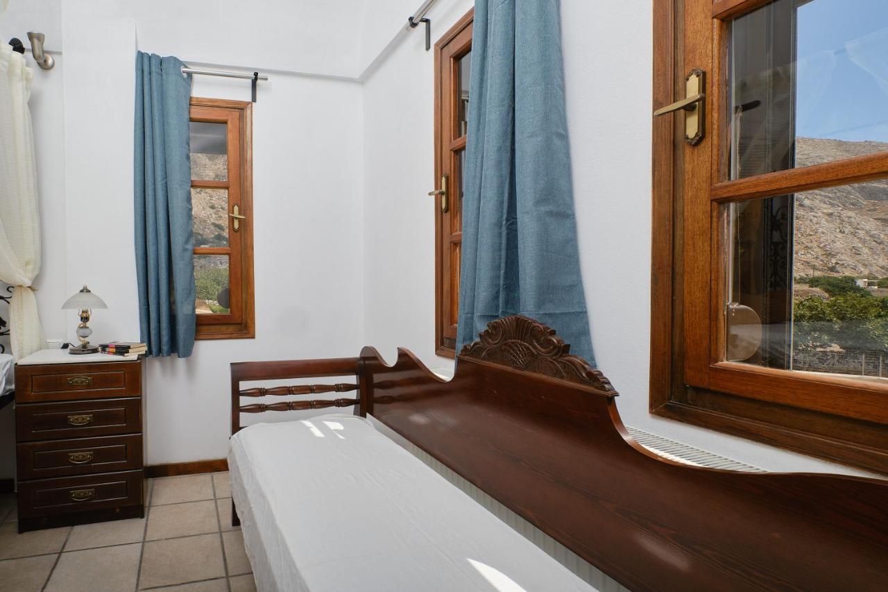 Private Villa Evgenia With Swimming Pool Perissa  Exterior photo