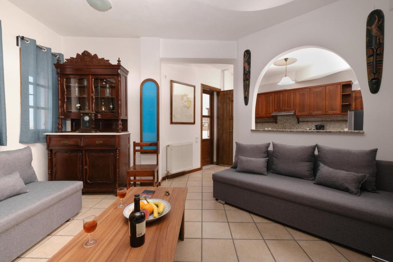 Private Villa Evgenia With Swimming Pool Perissa  Exterior photo