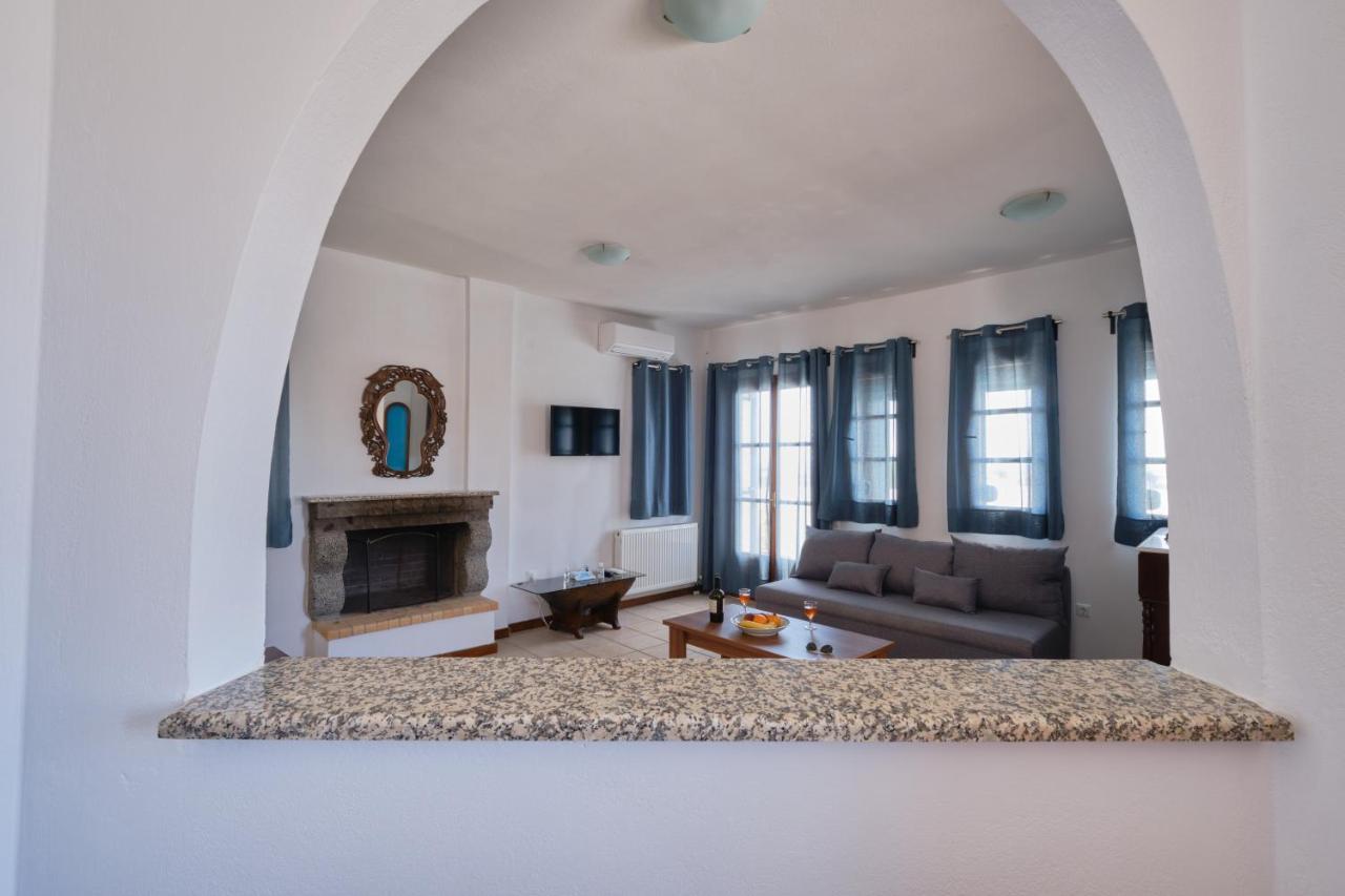 Private Villa Evgenia With Swimming Pool Perissa  Exterior photo